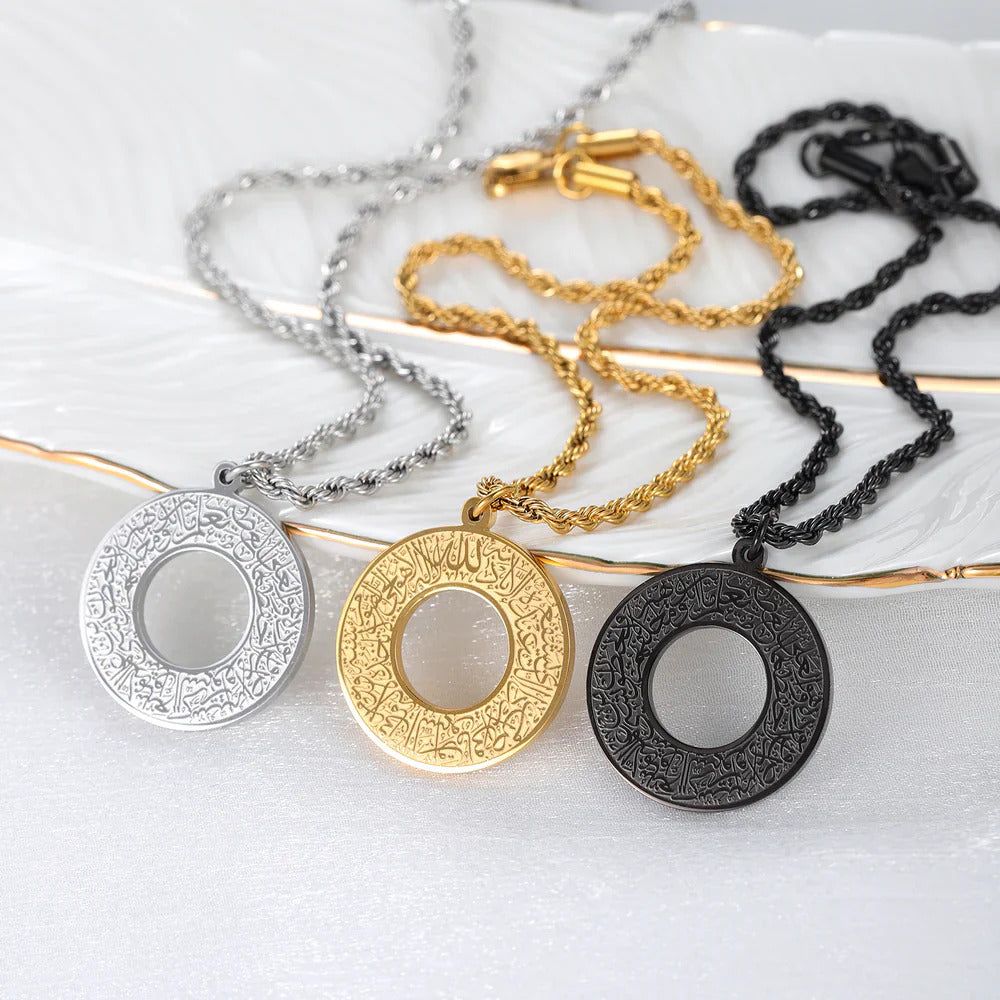 Metal pendant set in silver gold and black with intricate Arabic engraving dua e safar car hanger for rearview mirror